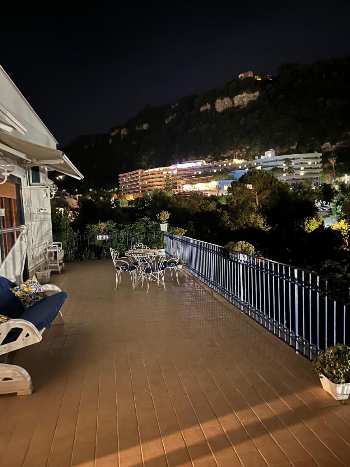 Esther'S Home Casa Sorrento Bagian luar foto